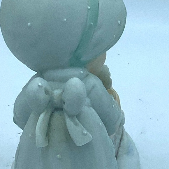 1987 Precious Moments “January” Figurine - Picture 13 of 15